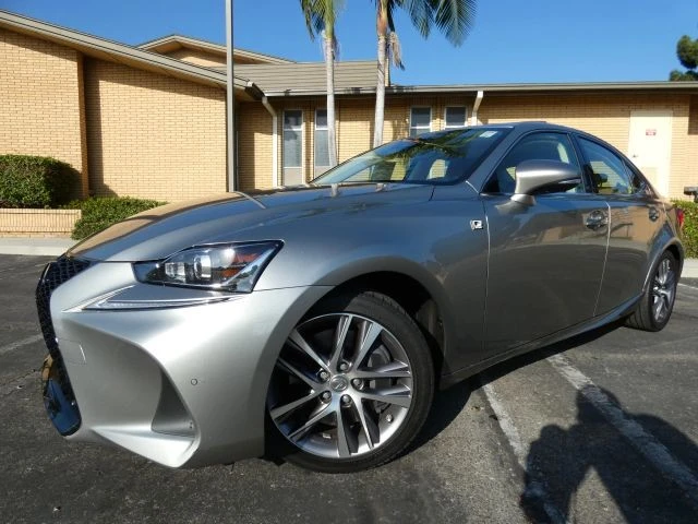 2018 Lexus IS 3rd Gen - Image 14 of 21