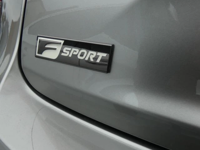 2018 Lexus IS 3rd Gen - Image 19 of 21
