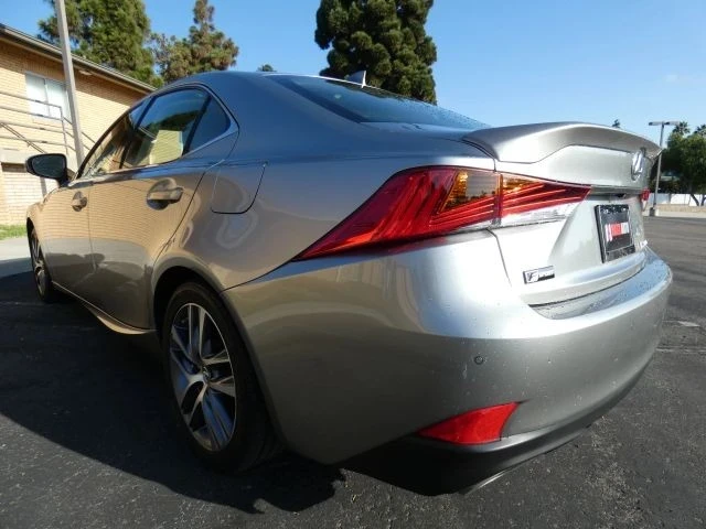 2018 Lexus IS 3rd Gen - Image 12 of 21