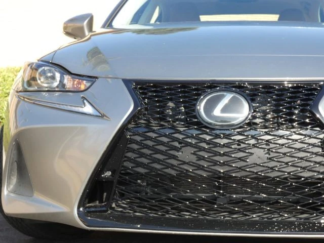 2018 Lexus IS 3rd Gen - Image 17 of 21