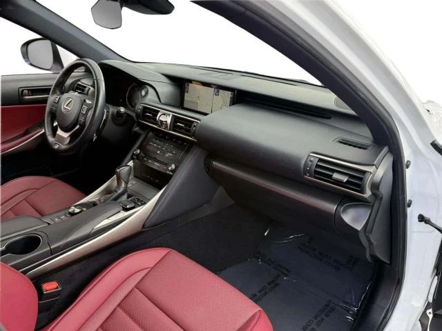 2018 Lexus IS 3rd Gen - Image 11 of 12