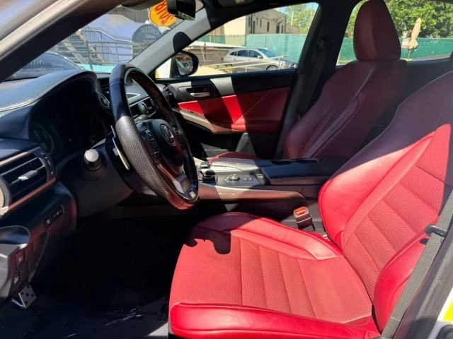 2018 Lexus IS 3rd Gen - Image 13 of 31