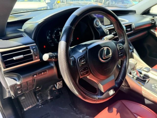 2018 Lexus IS 3rd Gen - Image 14 of 31