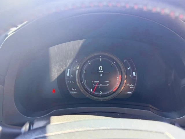 2018 Lexus IS 3rd Gen - Image 29 of 31