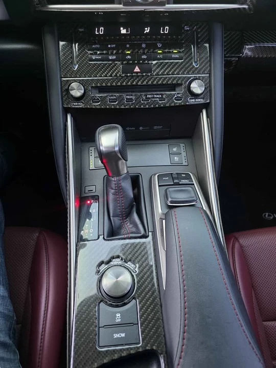 2018 Lexus IS 3rd Gen - Image 10 of 20