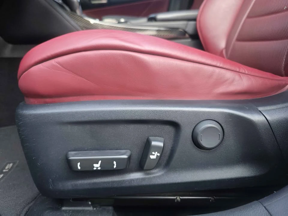2018 Lexus IS 3rd Gen - Image 13 of 20