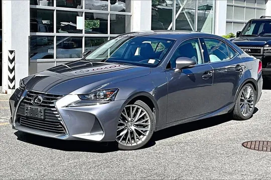 2018 Lexus IS300 Luxury