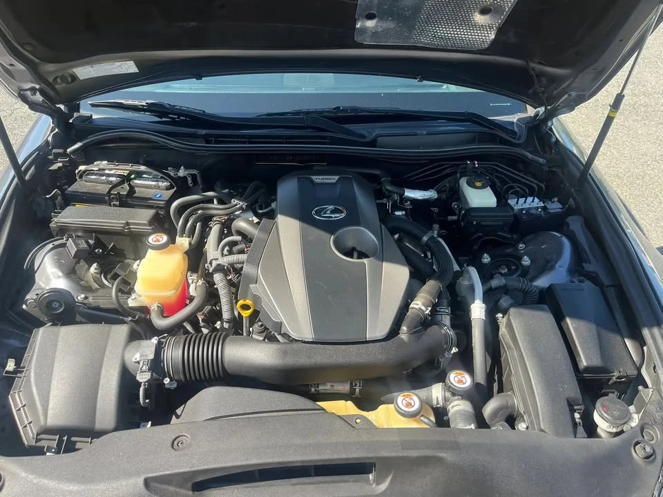 2018 Lexus IS 3rd Gen - Image 11 of 14