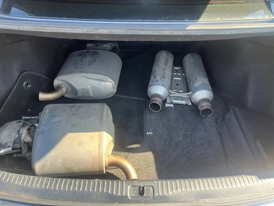 2018 Lexus IS 3rd Gen - Image 9 of 14