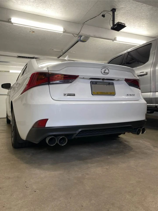 2018 Lexus IS 3rd Gen - Image 5 of 9