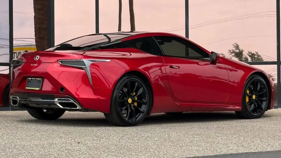 2018 Lexus LC - Image 12 of 20