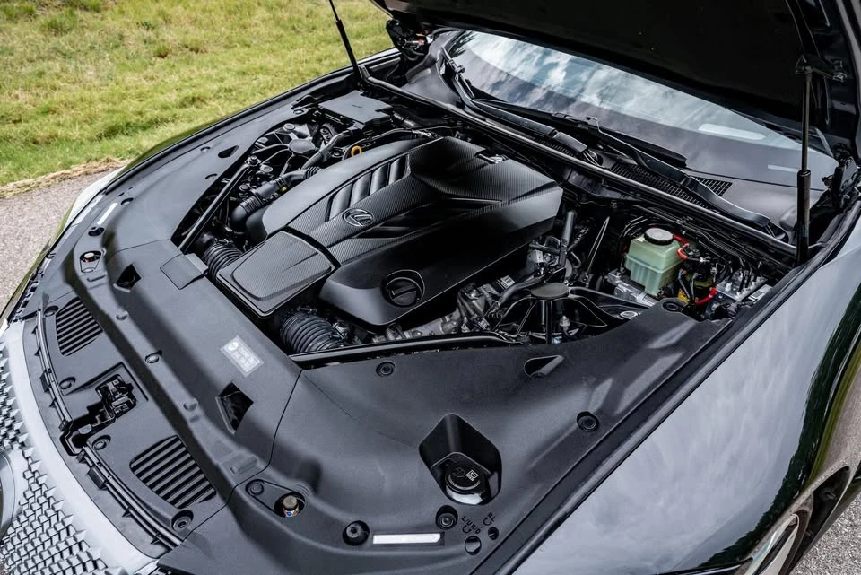 2018 Lexus LC - Image 17 of 17