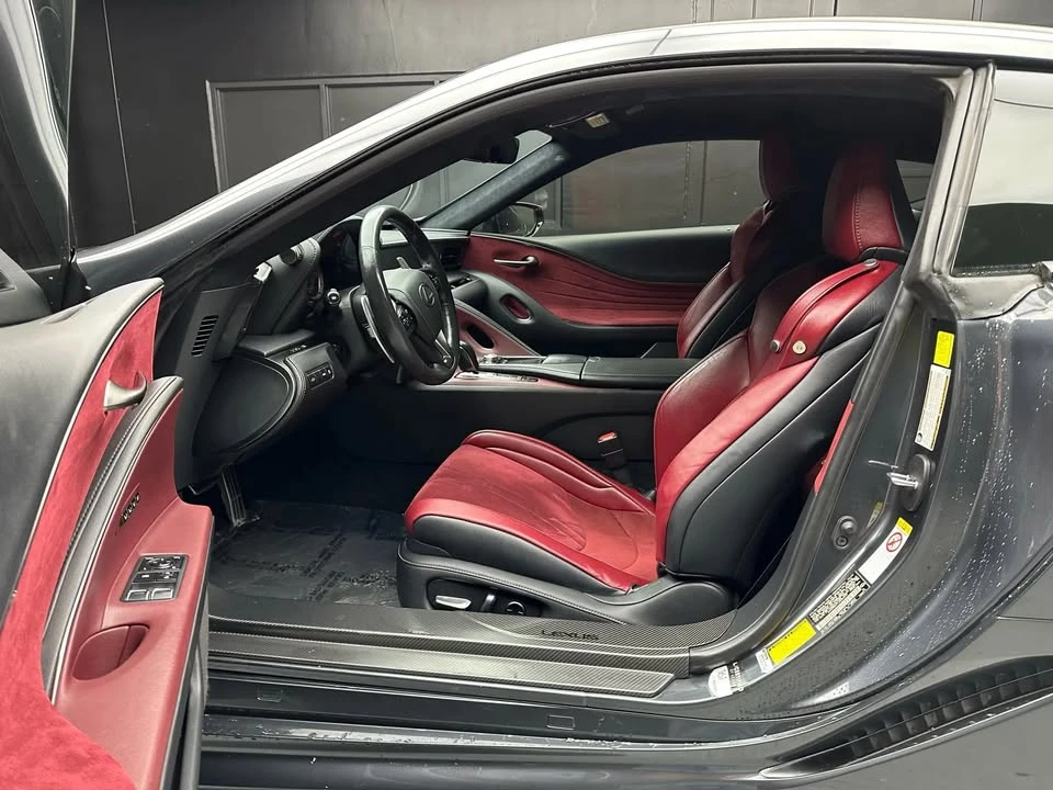 2018 Lexus LC - Image 10 of 20
