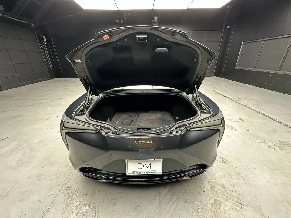 2018 Lexus LC - Image 19 of 20