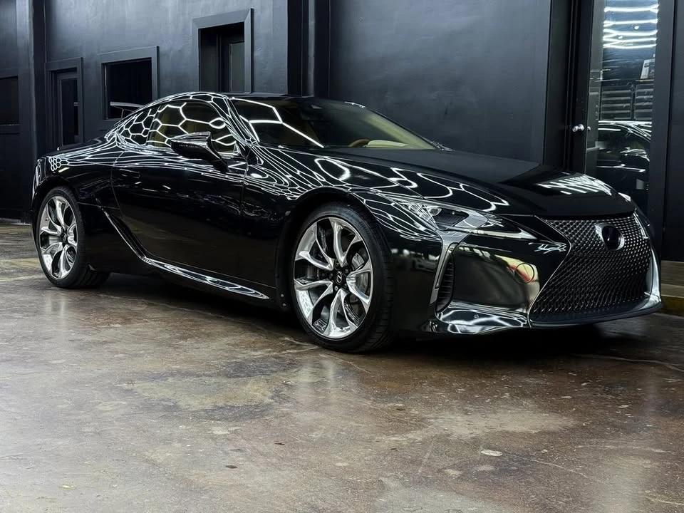 2018 Lexus LC - Image 10 of 19