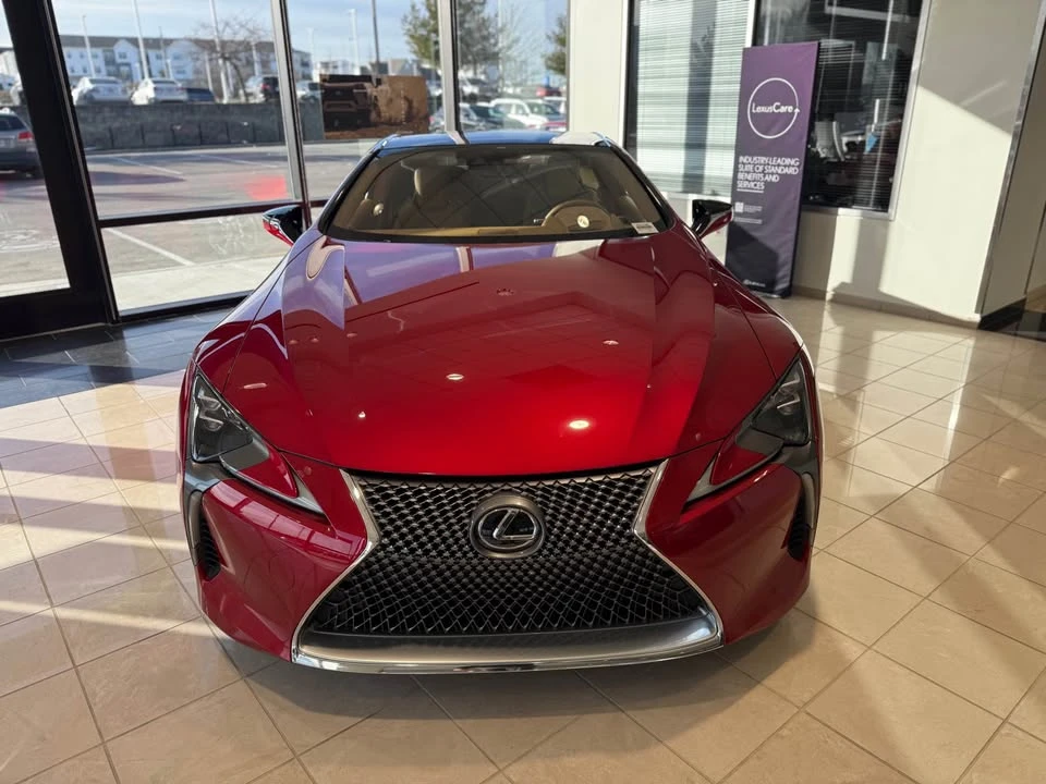 2018 Lexus LC - Image 2 of 11