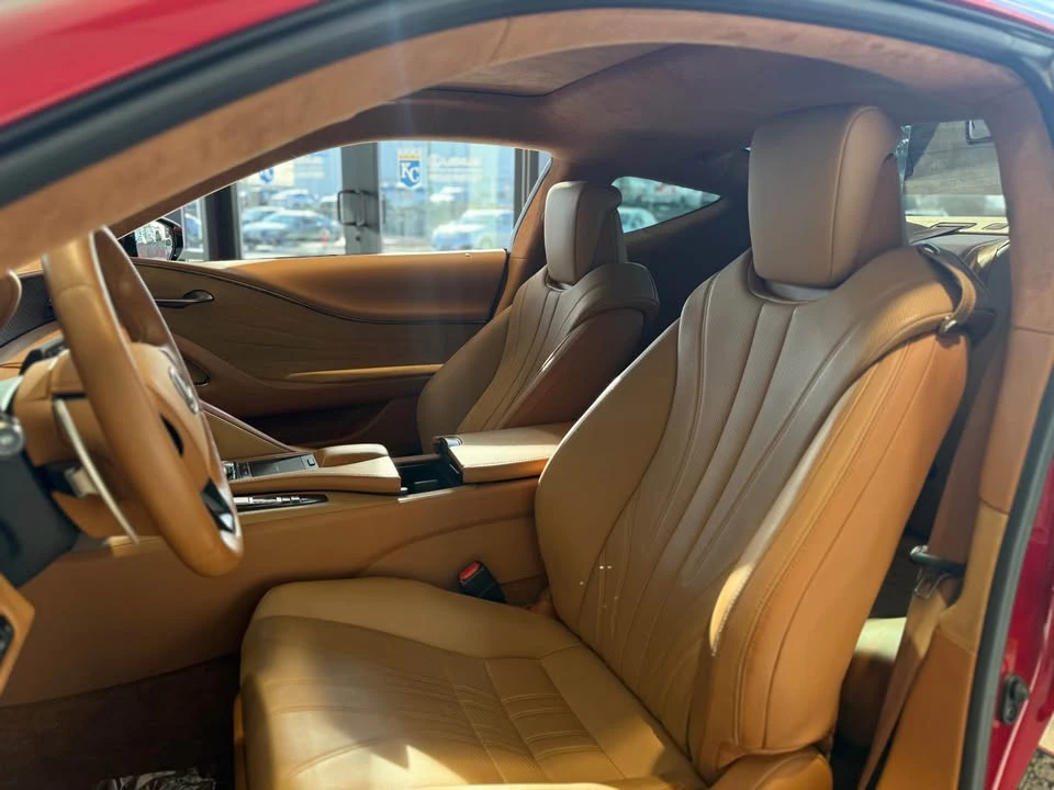 2018 Lexus LC - Image 7 of 11