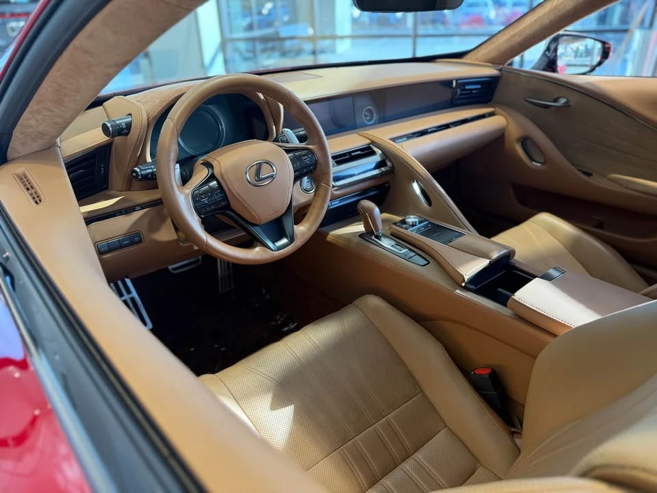 2018 Lexus LC - Image 5 of 11