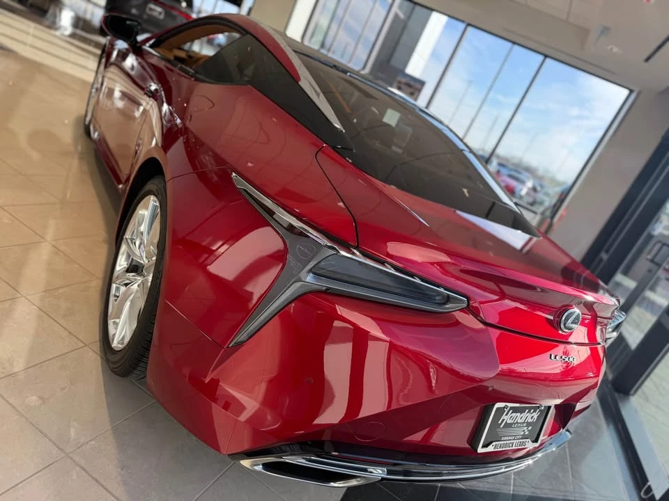2018 Lexus LC - Image 11 of 11