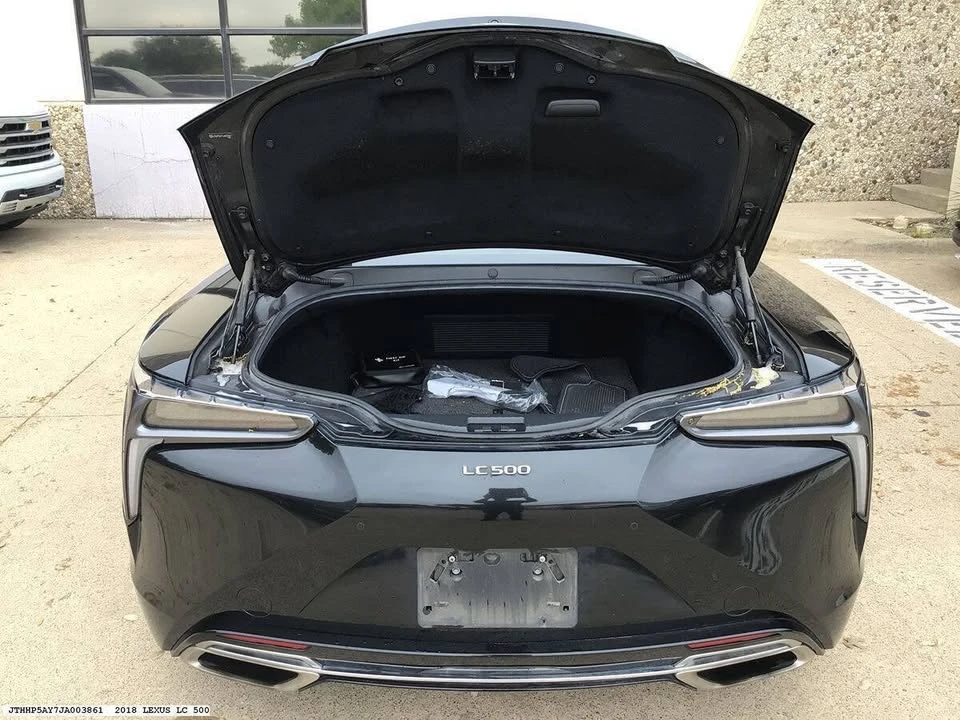 2018 Lexus LC - Image 10 of 16