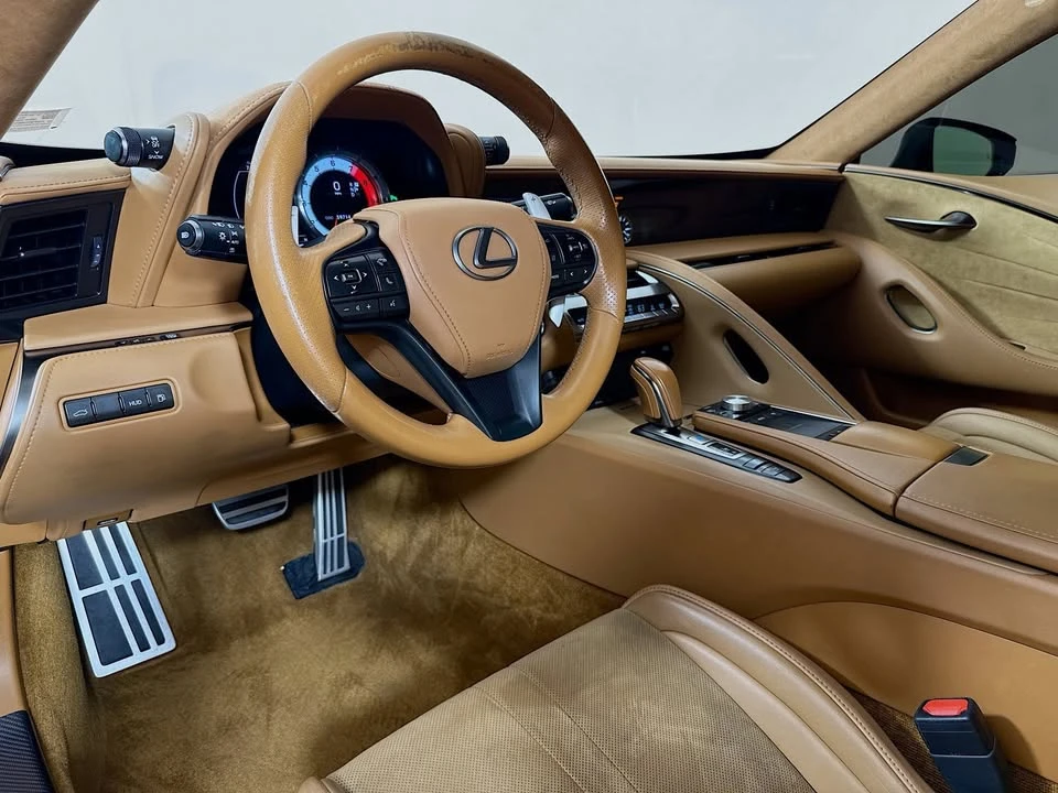 2018 Lexus LC - Image 6 of 8