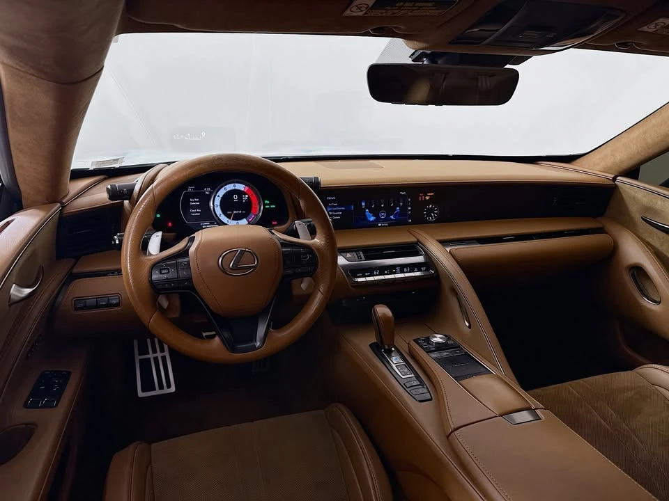 2018 Lexus LC - Image 8 of 8