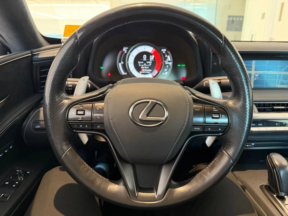 2018 Lexus LC - Image 11 of 16