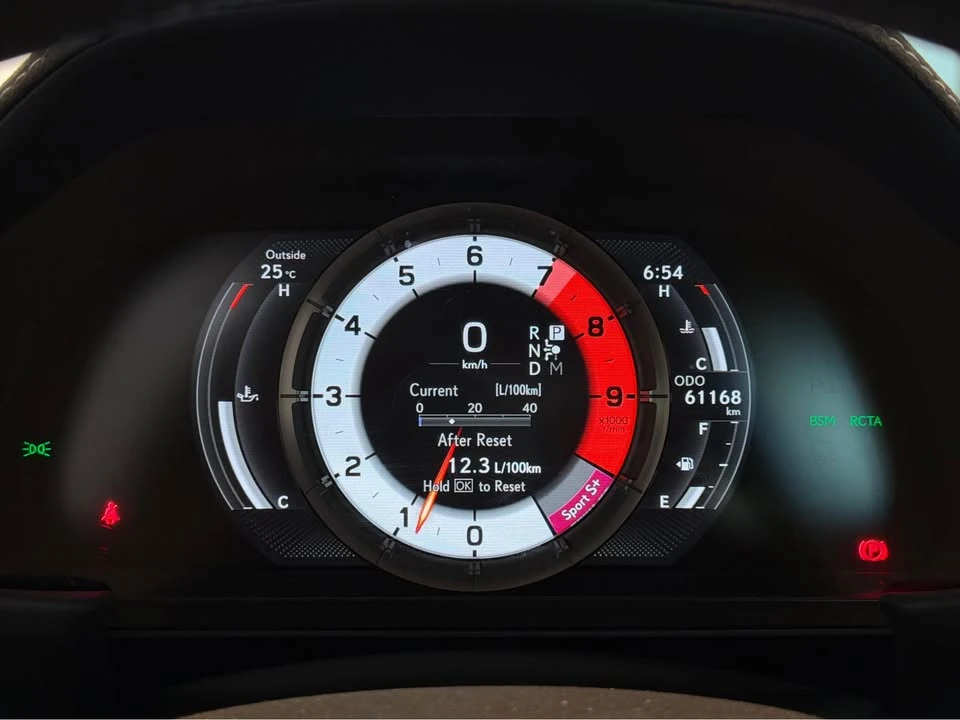 2018 Lexus LC - Image 12 of 16