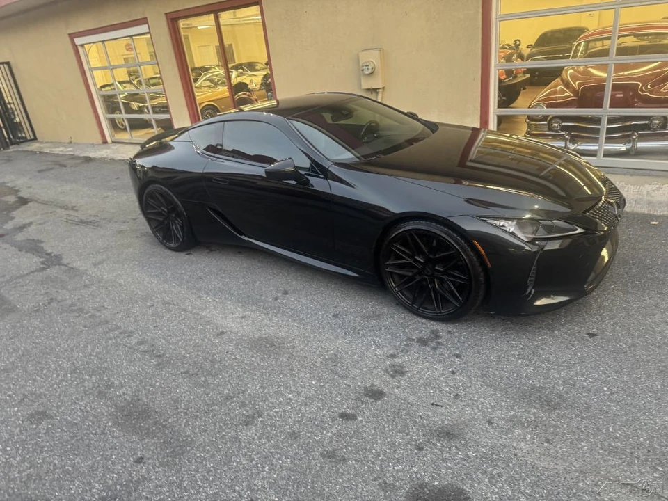 2018 Lexus LC - Image 8 of 24