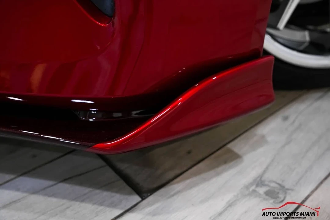 2018 Lexus LC - Image 8 of 12
