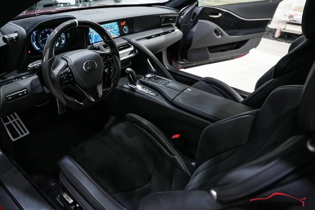 2018 Lexus LC - Image 12 of 12