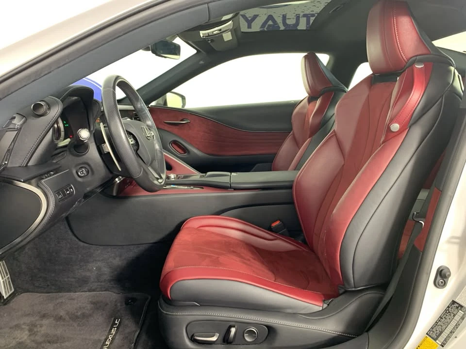2018 Lexus LC - Image 16 of 20