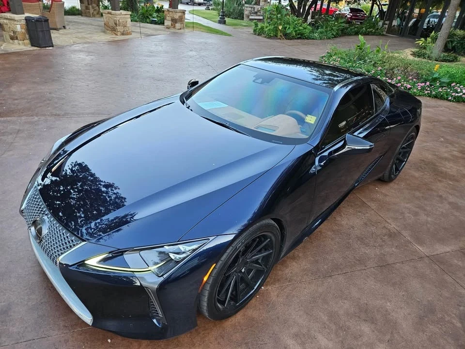 2018 Lexus LC - Image 12 of 20