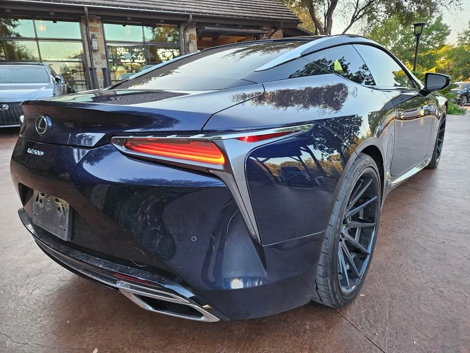 2018 Lexus LC - Image 19 of 20