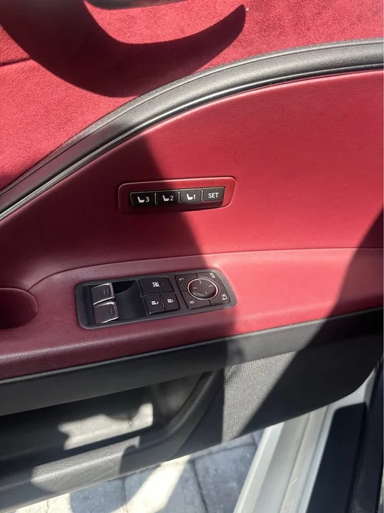 2018 Lexus LC - Image 5 of 10