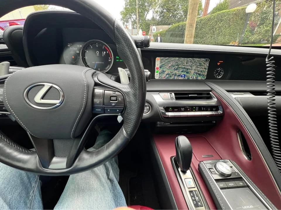 2018 Lexus LC - Image 2 of 7