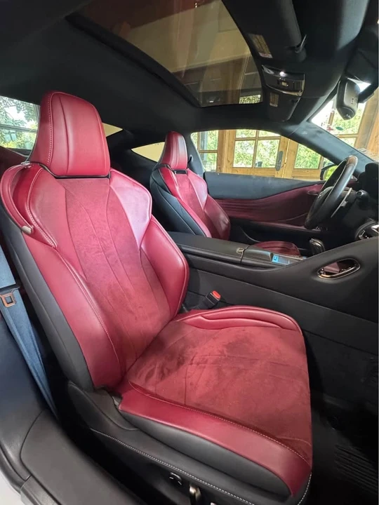 2018 Lexus LC - Image 7 of 10