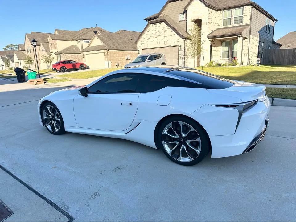 2018 Lexus LC - Image 5 of 8