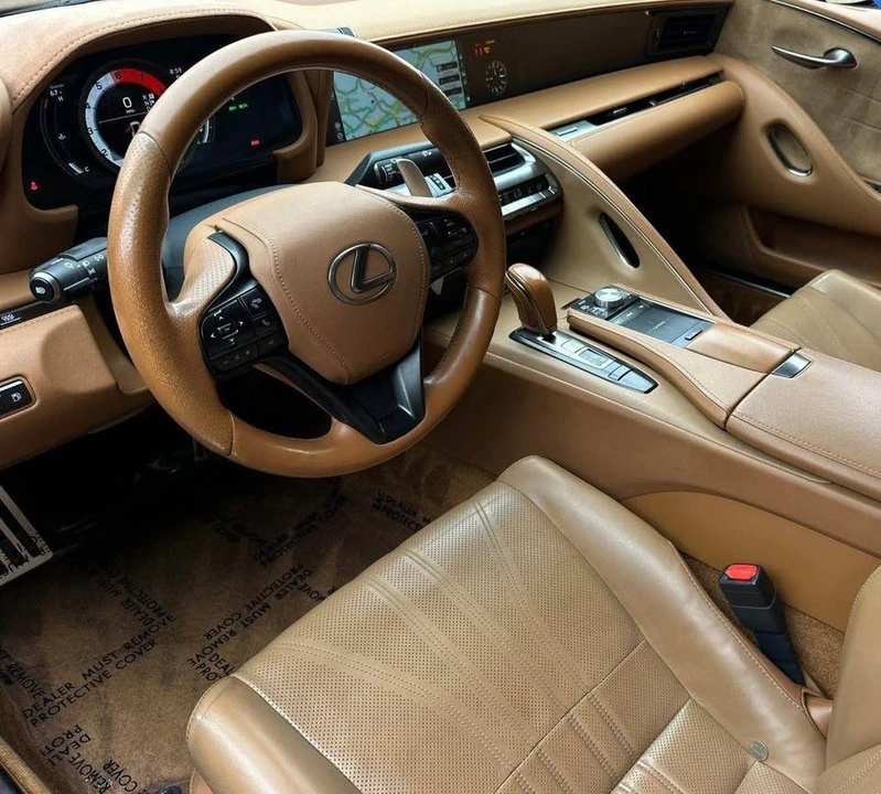 2018 Lexus LC - Image 7 of 11