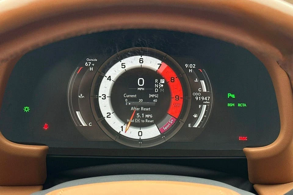 2018 Lexus LC - Image 6 of 11