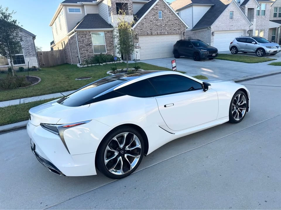 2018 Lexus LC - Image 4 of 8