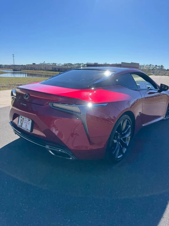 2018 Lexus LC - Image 8 of 12