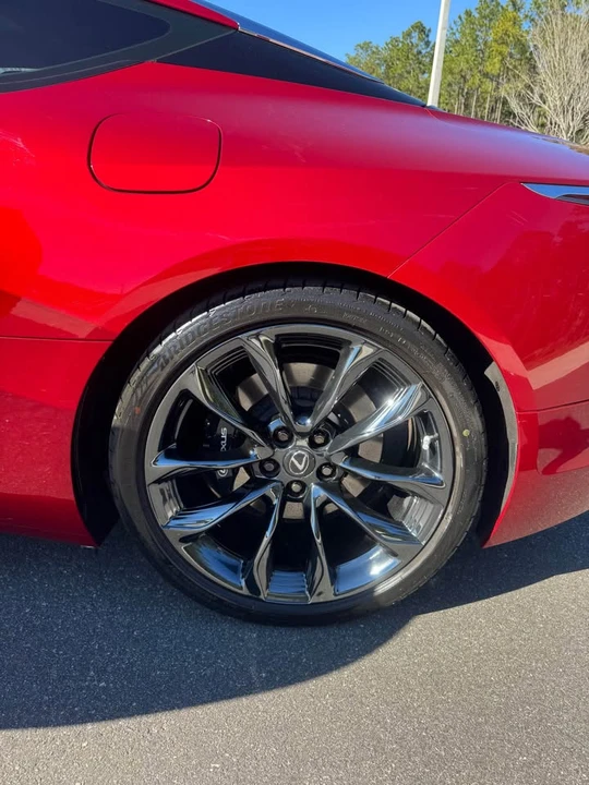 2018 Lexus LC - Image 4 of 12