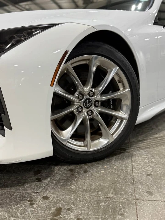 2018 Lexus LC - Image 6 of 14