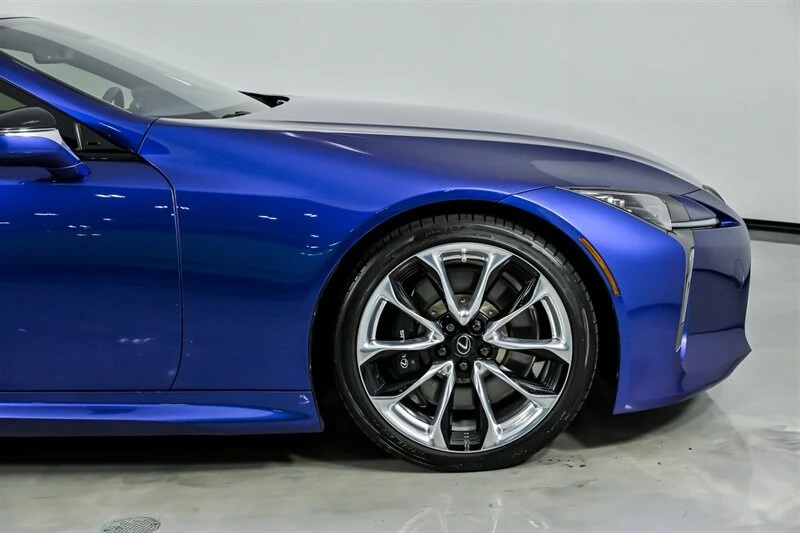 2018 Lexus LC - Image 15 of 21