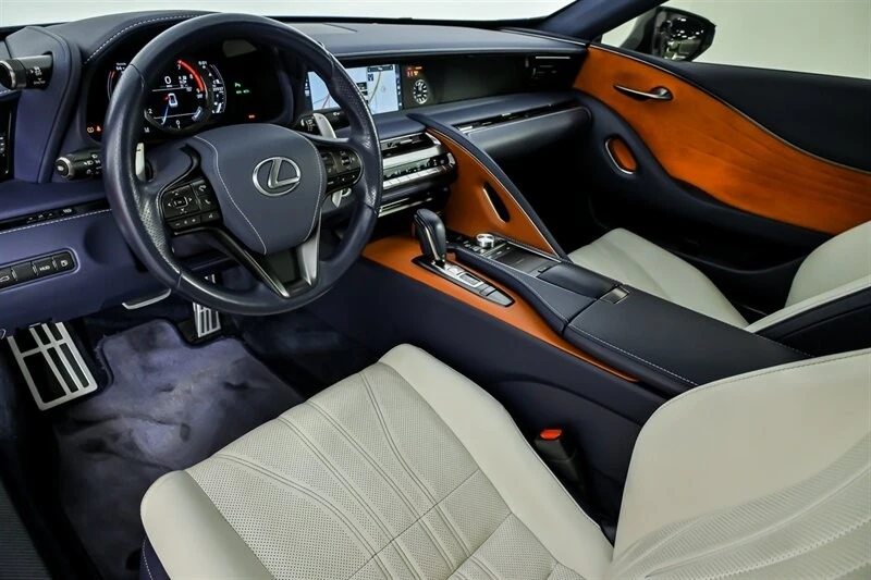 2018 Lexus LC - Image 20 of 21