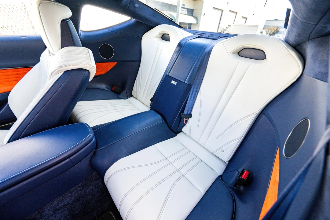 2018 Lexus LC - Image 25 of 31