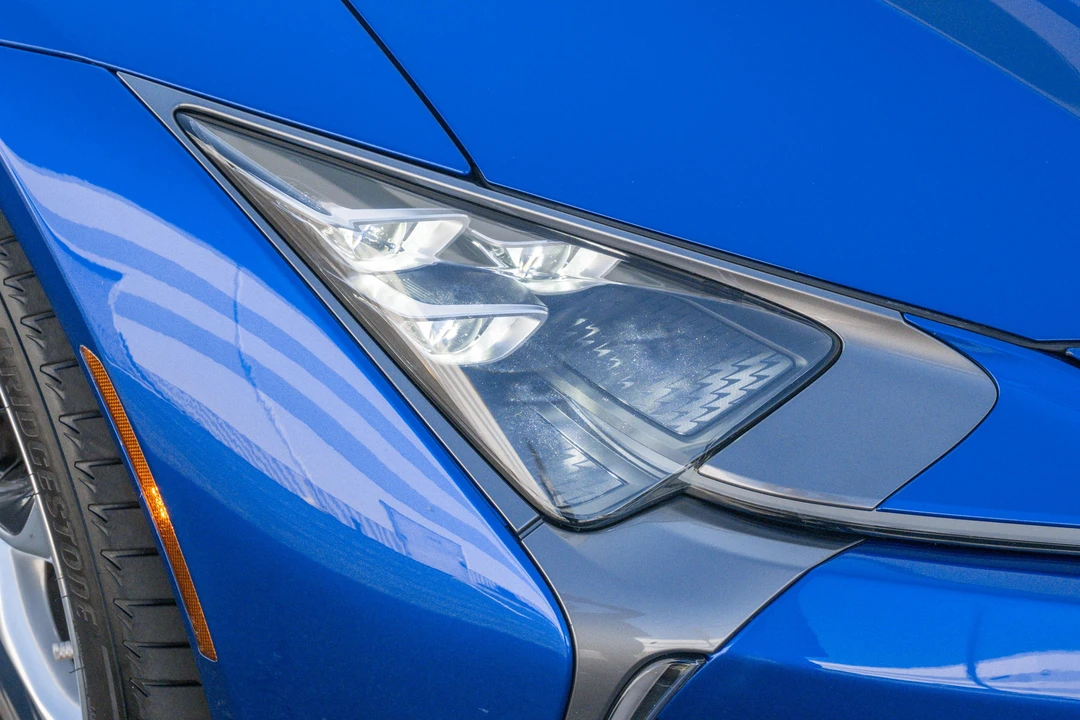 2018 Lexus LC - Image 8 of 31