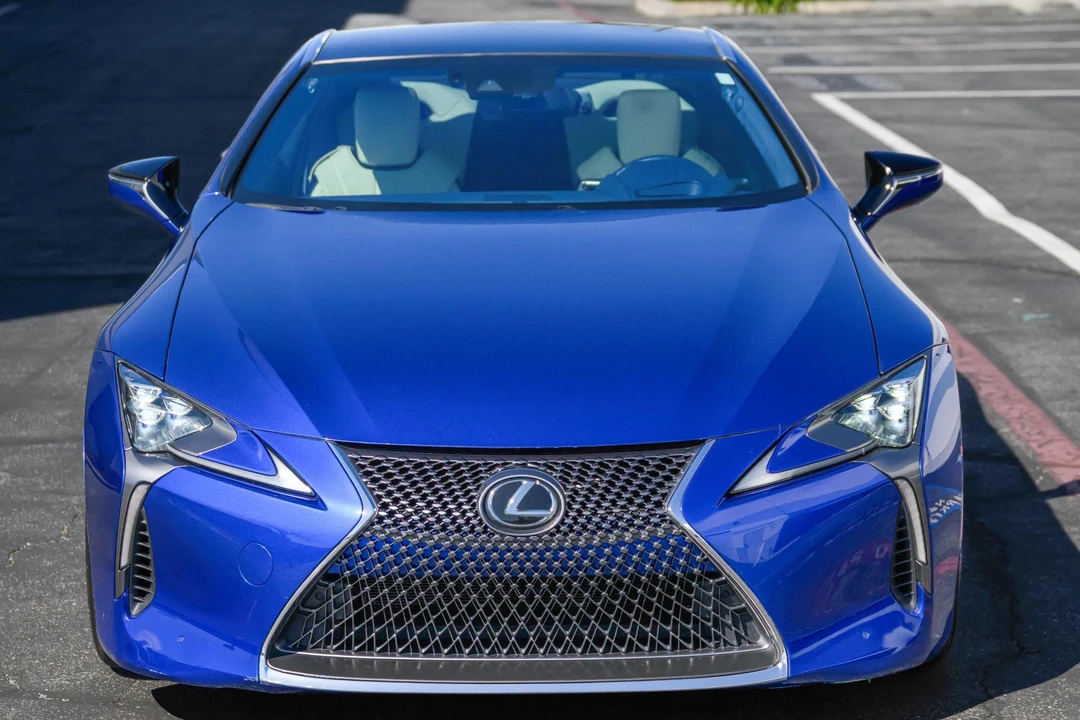 2018 Lexus LC - Image 2 of 31