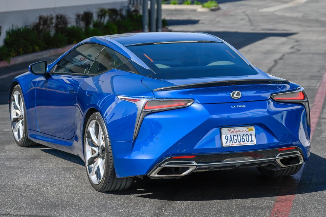 2018 Lexus LC - Image 4 of 31